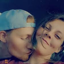 The so-called “Chicago Rat Hole” became an internet sensation in 2024, but  was it really made by a rat? Using anatomical measurements and statistical  comparisons, scientists analysed the sidewalk impression and found