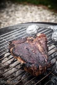 The florentine steak (called bistecca alla fiorentina or simply la bistecca) is a serious matter in florence, no jokes with the ciccia (meat in florentine . Bistecca Fiorentina Mit Scamorza Kartoffeln Werbung Rezension Salzig Suss Und Lecker