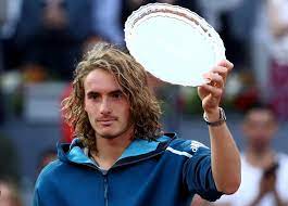 The blade 98 is the racquet he's used for all of his professional career and a large portion of his junior days. Tennis Tsitsipas Joie De Vivre Could Carry Him Far In Paris Reuters