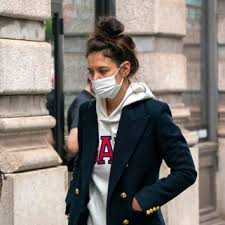 During the run of dawson's creek, katie holmes starred in crime comedy go (1999) and indie film pieces of april (2003). Katie Holmes News Tips Guides Glamour