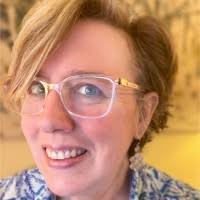 Karen Treadwell's Instagram, Twitter & Facebook