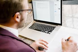 Contoh surat lamaran kerja via email. Contoh Surat Permohonan Dan Surat Iringan Contoh Resume Terkini Undang Undang Buruh
