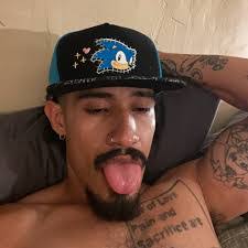 Jesse Mccloud's Instagram, Twitter & Facebook