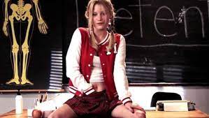 Ashley hinshaw first began modelling in pageants in 2002, where she took part in the miss indiana junior teen competition. Cherry Film Trailer Kritik