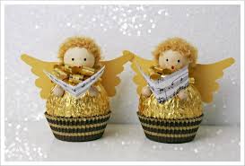 Die Goldenen Kugeln Lassen Mich Dieses Jahr Nicht Los Nach Der Ananas Und Den Vielen Kleinen E Basteln Weihnachten Geschenke Weihnachten Weihnachtsbasteln