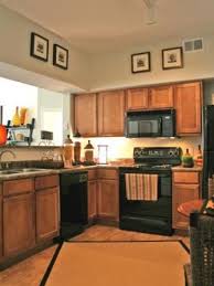 The Montecristo Sanantonio Tx The Montecristo Offers 1 Bedroom To 3 Bedroom Units Rent Sta Apartments For Rent San Antonio Apartments Apartment Locator