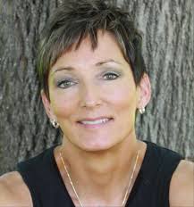 Siblings look to expand Waukegan vanilla company