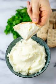 Instructions checklist step 1 in a small saucepan melt butter, add garlic and saute until cooked. Garlic Sauce Easy Vegan Contentedness Cooking