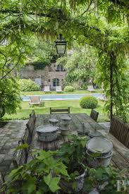a classic just 50 kilometres from paris piscine et jardin beaux jardins structure de jardin