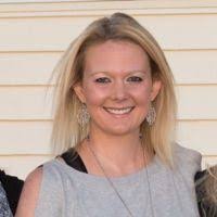 Shelly Metz's Instagram, Twitter & Facebook