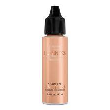 Amazon.com : Luminess Air Silk 4-In-1 Airbrush Foundation- Foundation,  Shade 070 (.5 Fl Oz) - Sheer to Medium Coverage - Anti-Aging Formula  Hydrates and Moisturizes - Professional Makeup Kit for Cordless Air