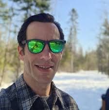 What are the top websites or social media pages for buying and selling used  bikes in Massachusetts?