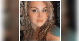 Jessie Nicholson's Instagram, Twitter & Facebook