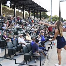 Mcfarling Yankees Hitting A Homer At Fan Friendly Calfee