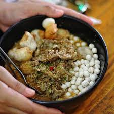 Seblak merupakan makanan khas dari kota bandung yang sangat unik. Seblak Cilok Enak Ala Kedai Isoen Radarcirebon Com