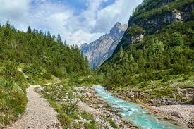 Check spelling or type a new query. Wanderung Auf Die Zugspitze Uber Das Reintal In 2 Tagen Little Discoveries