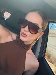 Registros com esse “oclão” que eu amei! ❤️🕶️ @donafinaoficial_ #óculos  #autoestima #beleza