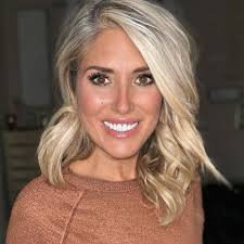 Nina olson (@ninamobina) • Threads, Say more