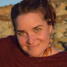 Alison Luke's Instagram, Twitter & Facebook