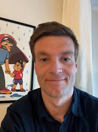 Du har lige sat din søn af ved specialskolen. Du kigger dig over skulderen,  for at se om du kan få et glimt af ham ind gennem vinduet. Måske stopper du  op