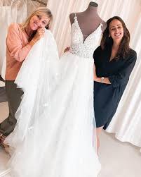 Der ultimative guide für eure hochzeitskleider. Heute Prasentieren Euch Sara Und Brautmoden Marie Bernal Facebook