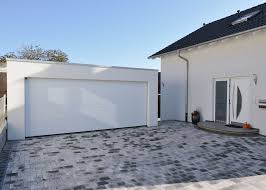 In dieser modernen doppelgarage hawaii haben nicht nur zwei autos platz. Betonfertiggarage Fertiggarage Doppelgarage Doppelgarage Fertiggaragen Bauhausstil Haus