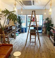 エンペラドーラ 代官山 on instagram こんにちは 良い天気ですが まだまだ寒いですね 明日は土曜日ですね 今日も一日頑張っていきましょう tokyo 東京 daikanyama 代官山 代官 ladder decor home decor decor