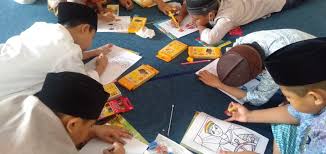 ٩ ذو الحجة ١٤٤٢ هـ. Meningkatkan Kreativitas Anak Melalui Media Gambar Dan Mewarnai Ydsf