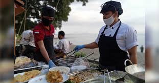 Yuk, coba berbagai resep makan malam enak yang telah diuji coba di dapur mahi! Aruna Senggigi Hadirkan Aruna Skewer Barbeque Dan Pasar Malam