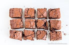 Brownie Fondant Et Croustillant A L Americaine Recette Americaine Recette Brownie Fondant Gateaux Et Desserts Brownie