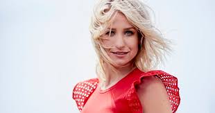 4 januari 20214 januari 2021. Dionne Stax I Can Do It Alone Woman