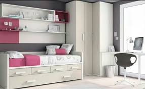 Pin By Sema Ozturk On Yatak Odasi Luxury Bedroom Furniture Redecorate Bedroom Loft Apartment Designs