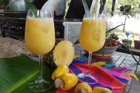 Jugo de marañón y piña en 2021 | Jugos, Jugo natural, Jugo