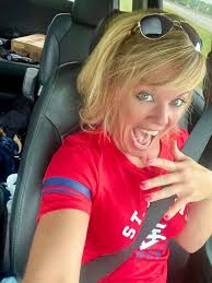 Shopping accessories with friends