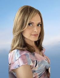 Amy Mackay's Instagram, Twitter & Facebook