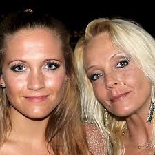 Joy og mor: Færdige på TV