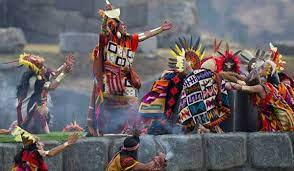 Los actuales pobladores de los países andinos, con la presencia de visitantes nacionales y extranjeros. Inti Raymi Nodal