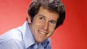 It's him,' Jeannie Puckett says as she sees bronze statue of her late  husband; It is part of Korean War Memorial at National Infantry Museum