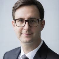 3200+ profils pour “Stuber”