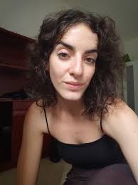 hi, can I help some help figuring out my colors? I've been lurking bad  reading lots but I cannot even figure out which season I am :/ :  r/coloranalysis