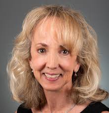 Ingrid Holm's Instagram, Twitter & Facebook