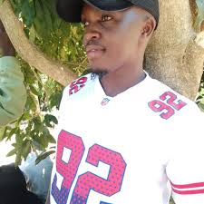 Pigia Runako Oils Leo waambiea unataka beard oil .Helps in growth and beard  maintanance.🔥 Call: 0729876040/0700546425