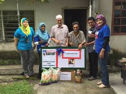 Pejabat daerah dan tanah melaka tengah. Team Csr Teamtokmat Turun Padang Lagi Pejabat Daerah Dan Tanah Seremban Facebook