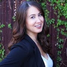 Amanda Aviles's Instagram, Twitter & Facebook