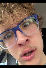 Gavin Robbins (@erethe0n)