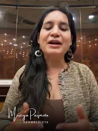 Un proyecto que se aprovecha de la conciencia ambiental de los ecuatorianos  para privatizar las areas protegidas, violando los derechos  constitucionales de las comunidades. , Y además, pretenden ...