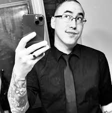 The dark side is tempting Ren 😰