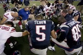 Rob gronkowski and aaron hernandez. Tim Tebow I Had No Home Car Or Job After Patriots Cut But I Had Faith In God Watch Entertainment The Christian Post