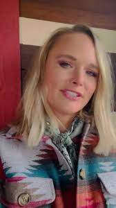 Back in the saddle y'all! #honkytonk Info for new shows:  miranda.to/billybobs