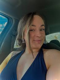 Looking for a girl to take over my roomate's lease/room in a 2B2B luxury  highrise apartment (no couples or smokers) in Downtown (Cortez Hills)  starting ASAP 🗓️ for a lease through June